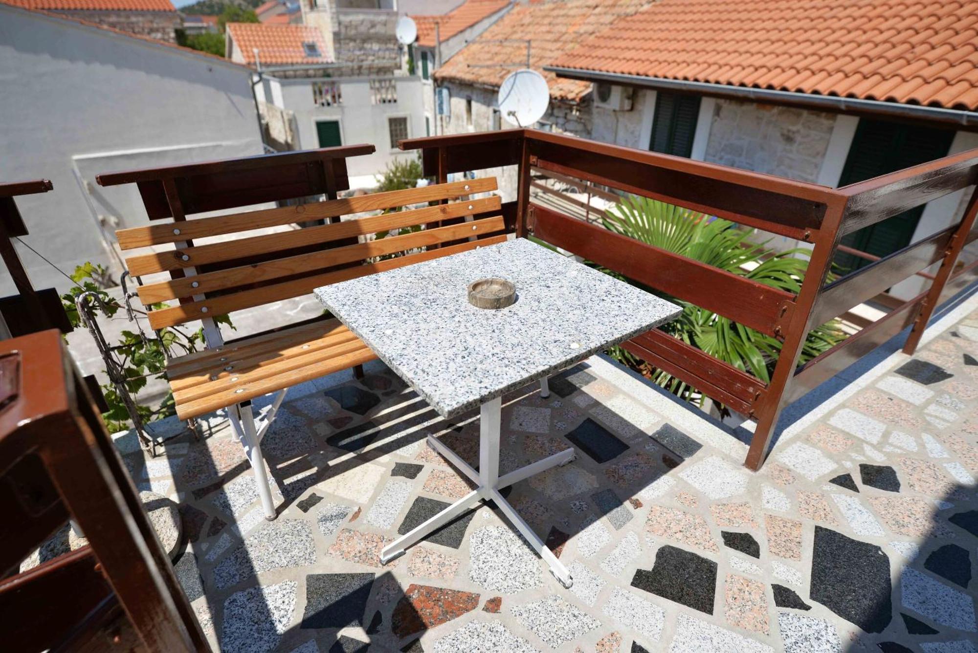 Apartments Mili - Near The Sea And The Centar Of Place Betina  Exterior photo