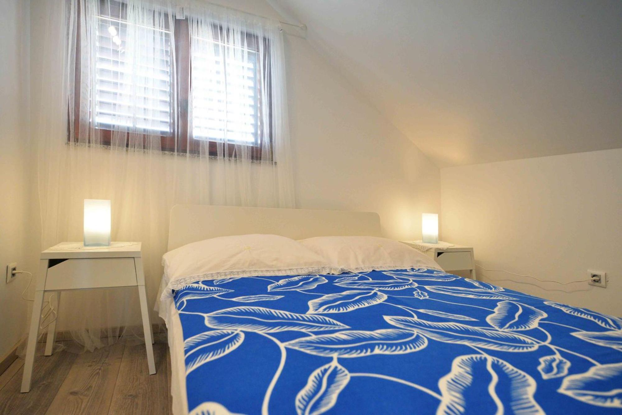 Apartments Mili - Near The Sea And The Centar Of Place Betina  Exterior photo